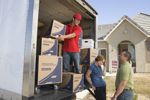 Local moving support for household items in Collierswood
