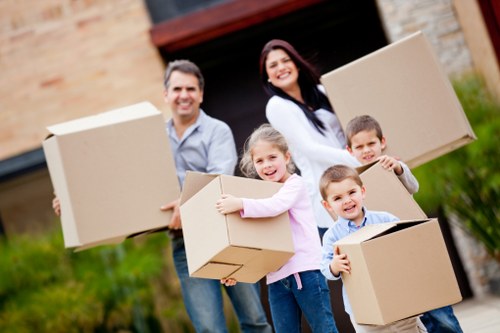 Different moving truck sizes available in Collierswood